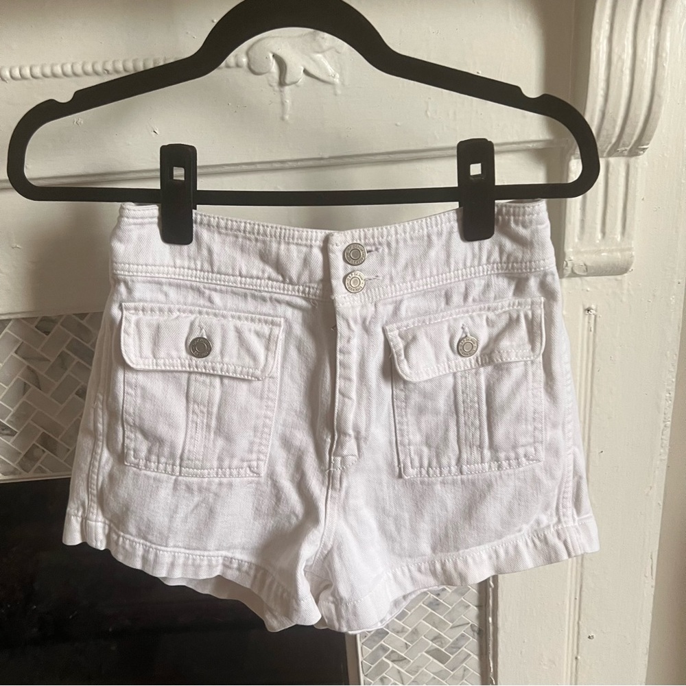 GAP High-Waisted White Shorts